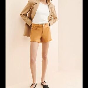 Joe’s Jeans Jessie relaxed almond mustard Tan Women's denim Jean Shorts 26 - 27